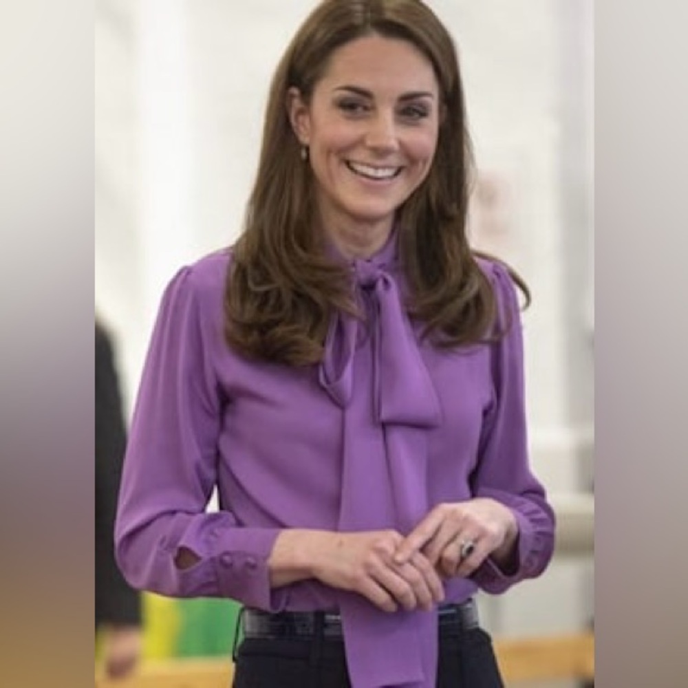 Gucci Silk Bow Blouse in Mint Green - Picture 3 of 11